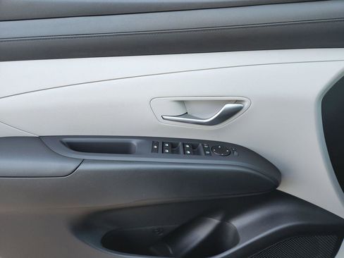 New 2026 Hyundai Tucson SE image 21