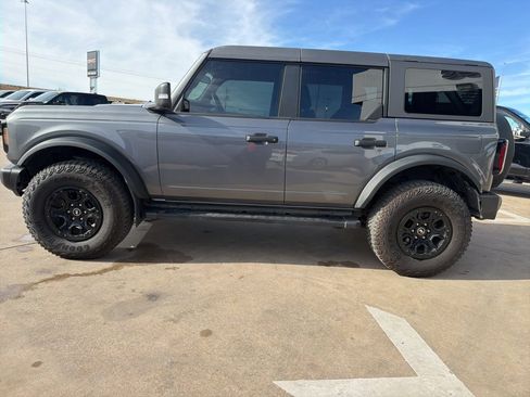 Used 2023 Ford Bronco Wildtrak image 6