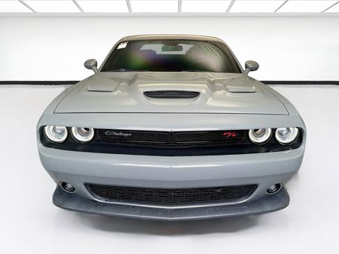 Used 2019 Dodge Challenger R/T Scat Pack RWD image 2
