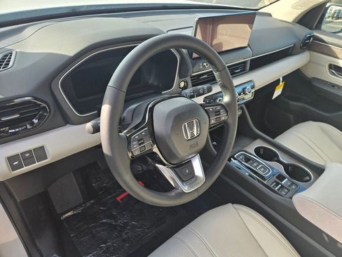 New 2026 Honda Pilot Elite image 7