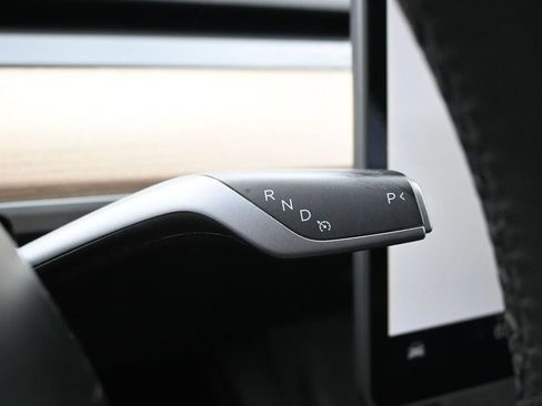 Used 2023 Tesla Model 3 Standard Range RWD image 23