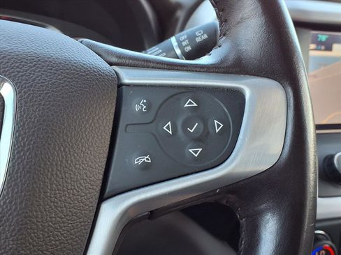 Used 2019 GMC Acadia SLT image 16