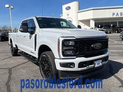 New 2026 Ford F350 Lariat w/ Black Appearance Package