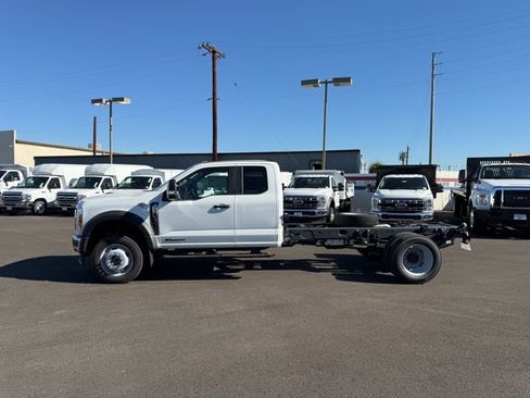 New 2026 Ford F550 4x4 Supercab Super Duty image 4
