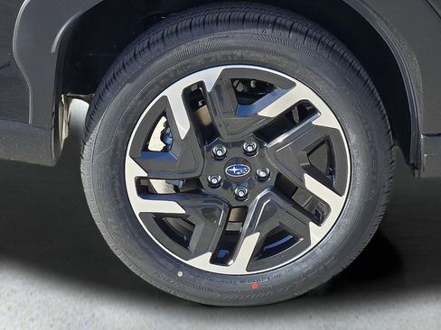 New 2025 Subaru Forester Limited image 8