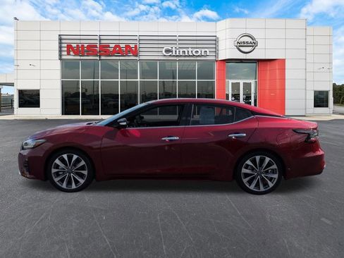 Certified 2023 Nissan Maxima Platinum w/ Sport Mat Group FWD image 6