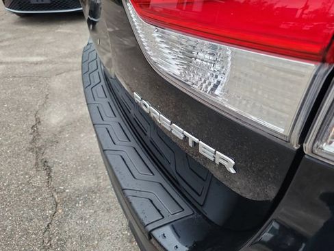 Used 2019 Subaru Forester Premium image 8