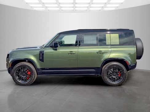 New 2026 Land Rover Defender 110 X AWD/4WD image 2