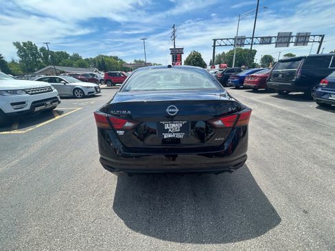 Used 2024 Nissan Altima 2.5 SV AWD/4WD image 4