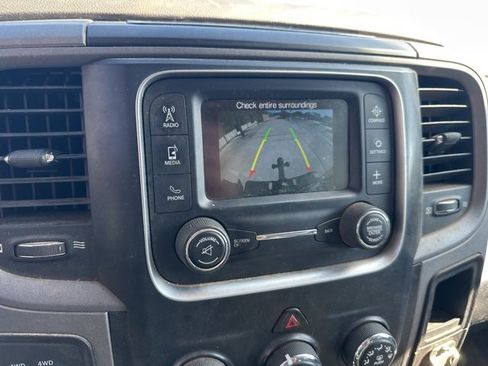 Used 2018 RAM 2500 Tradesman w/ Chrome Appearance Group image 3