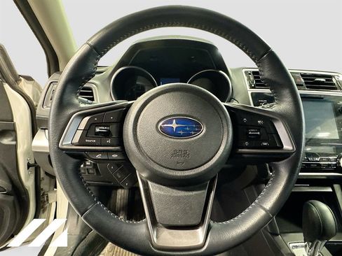 Used 2019 Subaru Outback 2.5i Premium w/ Protection Package #1 AWD/4WD image 11