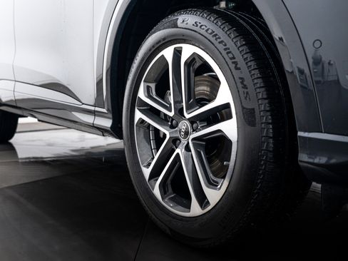 Certified 2025 Audi Q5 Premium Plus w/ Premium Plus image 21