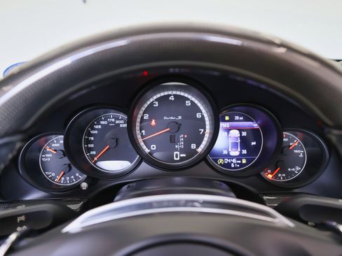 Used 2014 Porsche 911 Turbo S image 30