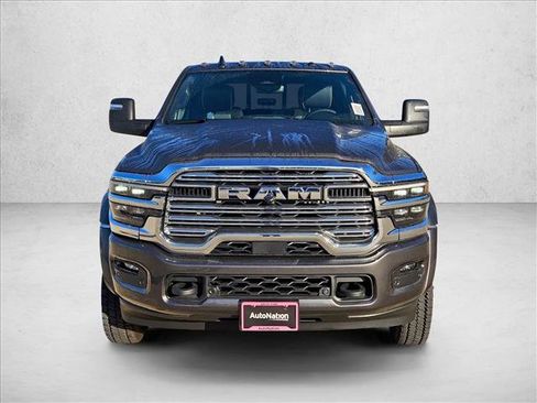 New 2026 RAM 4500 4x4 Crew Cab DRW image 2