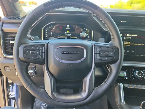 Used 2025 GMC Sierra 1500 Denali Ultimate AWD/4WD image 21