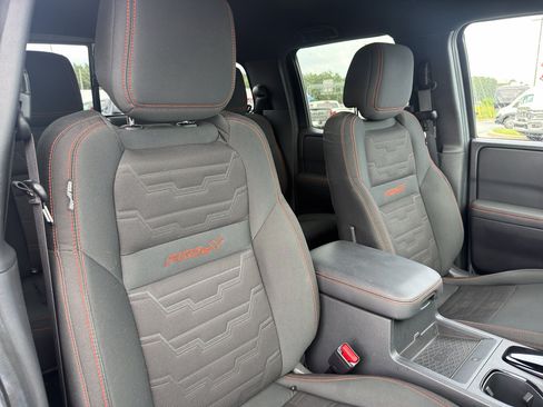 Used 2022 Nissan Frontier Pro-X RWD image 25