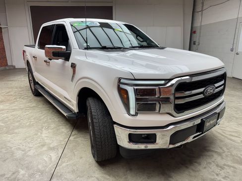 Used 2025 Ford F150 Lariat w/ Equipment Group 501A Mid AWD/4WD image 8