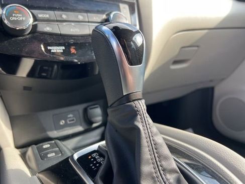 Used 2022 Nissan Rogue Sport SL w/ Premium Package image 24