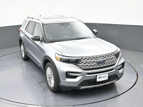 Used 2022 Ford Explorer Limited w/ Equipment Group 301A AWD/4WD image 67