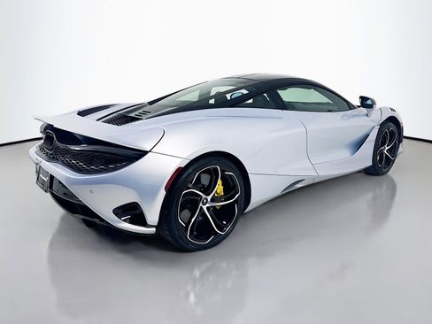 Used 2024 McLaren 750S image 7