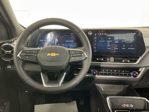 New 2026 Chevrolet Equinox LT w/ Convenience Package II AWD/4WD image 20