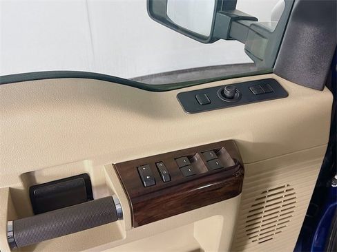 Used 2008 Ford F450 Lariat image 12