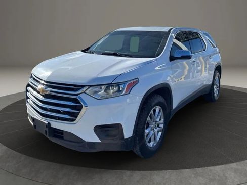 Used 2019 Chevrolet Traverse LS AWD/4WD image 3