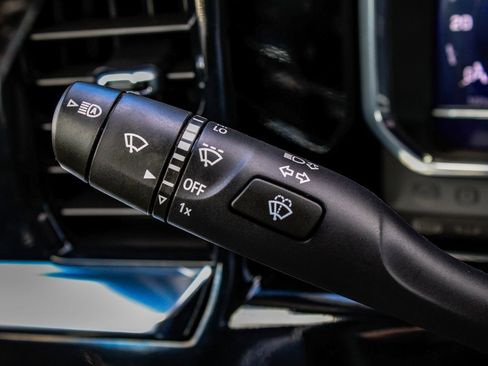 Used 2023 Chevrolet Silverado 1500 LT image 25