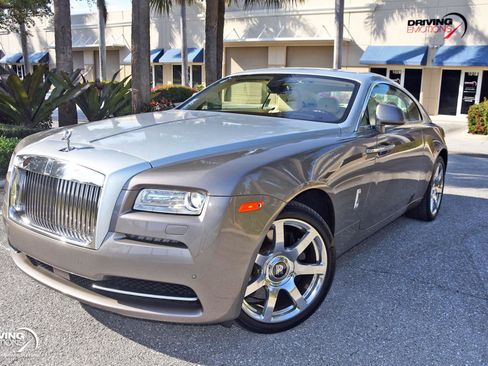Used 2015 Rolls-Royce Wraith image 37