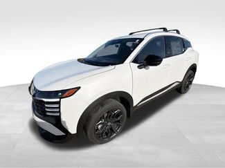 New 2026 Nissan Kicks SR w/ Cold Weather Package AWD/4WD video 4
