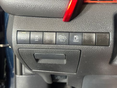 Used 2021 Toyota Camry SE FWD image 31
