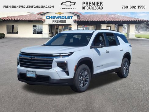 New 2026 Chevrolet Traverse LT w/ Driver Confidence Package FWD image 1