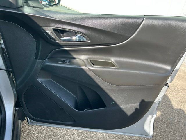 Used 2022 Chevrolet Equinox LT AWD/4WD image 47