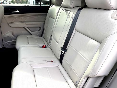 Used 2022 Volkswagen Atlas SE image 27