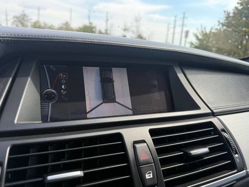 Used 2011 BMW X5 M image 34