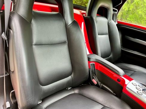 Used 2004 Chevrolet SSR w/ Preferred Equipment Group image 23