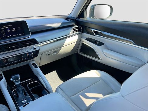 Used 2022 Kia Telluride S image 24