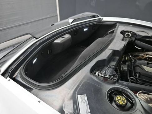 Used 2022 Chevrolet Corvette Stingray Premium Cpe w/ Z51 Performance Package RWD image 23