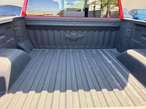 Used 2025 Chevrolet Silverado 1500 LT w/ Safety Package RWD image 9