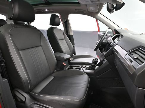 Used 2023 Volkswagen Tiguan SE AWD/4WD image 45