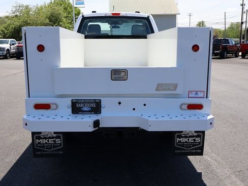 New 2025 Ford F350 XL w/ XL Chrome Package image 4