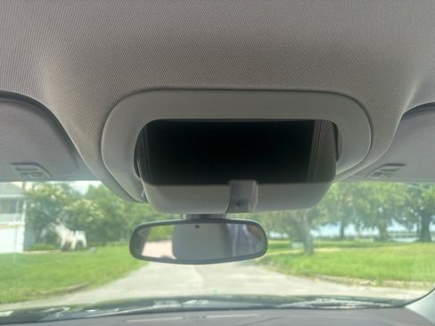 Used 2019 GMC Acadia SLT FWD image 27