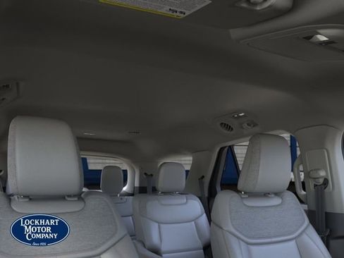 New 2026 Ford Explorer Active RWD image 22