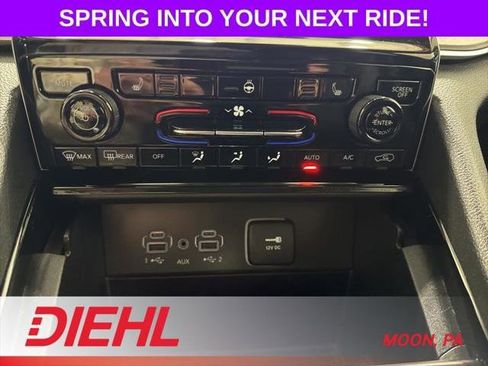 Certified 2023 Jeep Grand Cherokee L Limited w/ Black Appearance Package AWD/4WD image 39