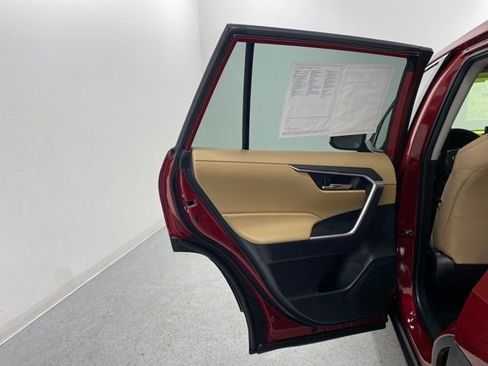 Certified 2022 Toyota RAV4 XLE image 27