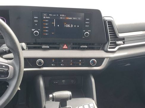 Certified 2023 Kia Sportage LX AWD/4WD image 12