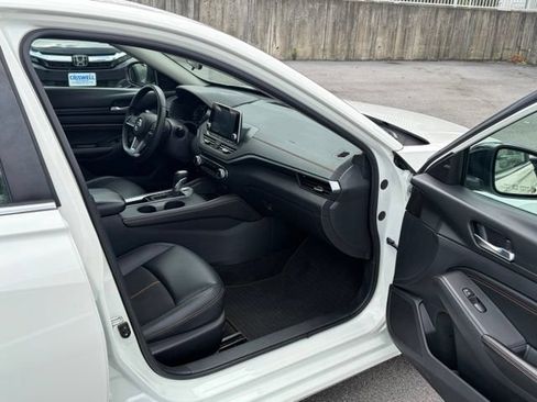 Used 2021 Nissan Altima 2.5 SR FWD image 26
