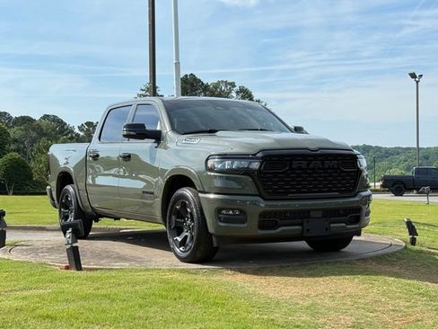 Used 2025 RAM 1500 Big Horn RWD image 1