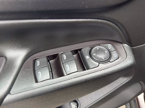 Certified 2020 Chevrolet Equinox LT AWD/4WD image 12