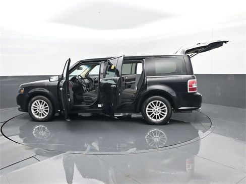 Used 2019 Ford Flex SEL w/ Class III Trailer Tow Package image 31